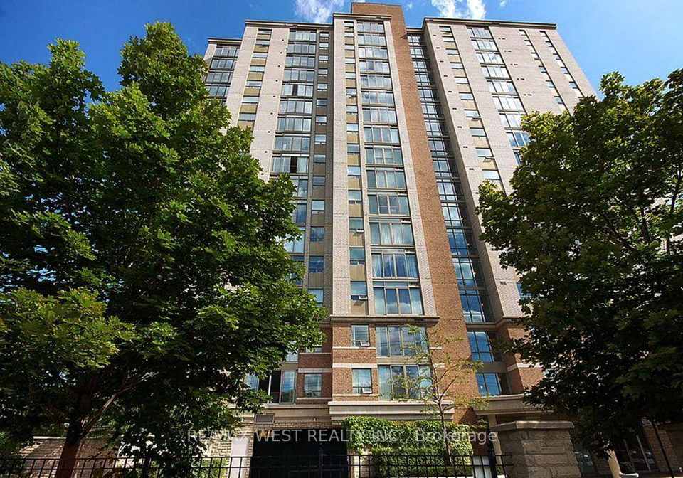 200-burnhamthorpe-road-e-mississauga-ontario-w13688794