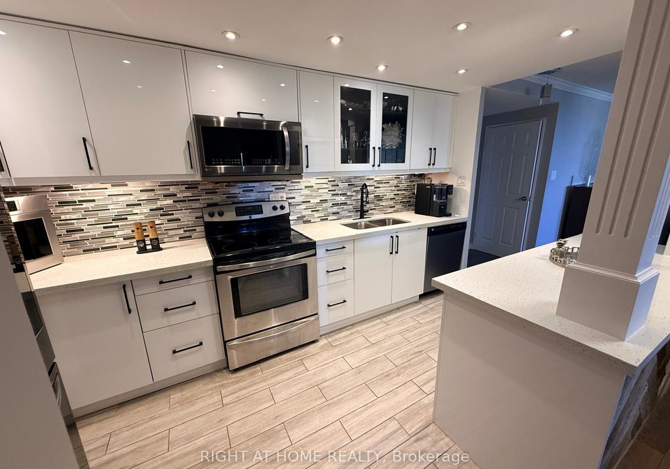 820-burnhamthorpe-road-toronto-etobicoke-ontario-w13688802