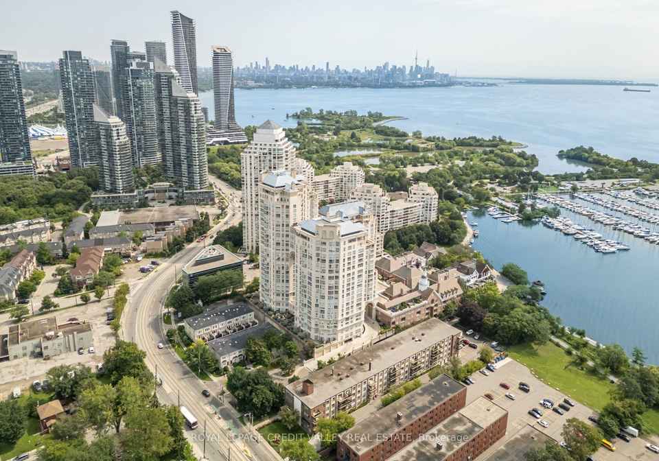 2287-lake-shore-boulevard-w-toronto-etobicoke-ontario-w13688806