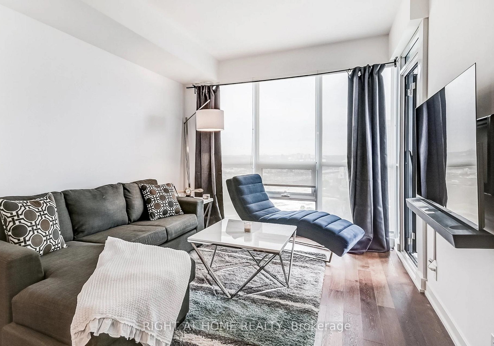 2212-lake-shore-boulevard-w-toronto-etobicoke-ontario-w13688818