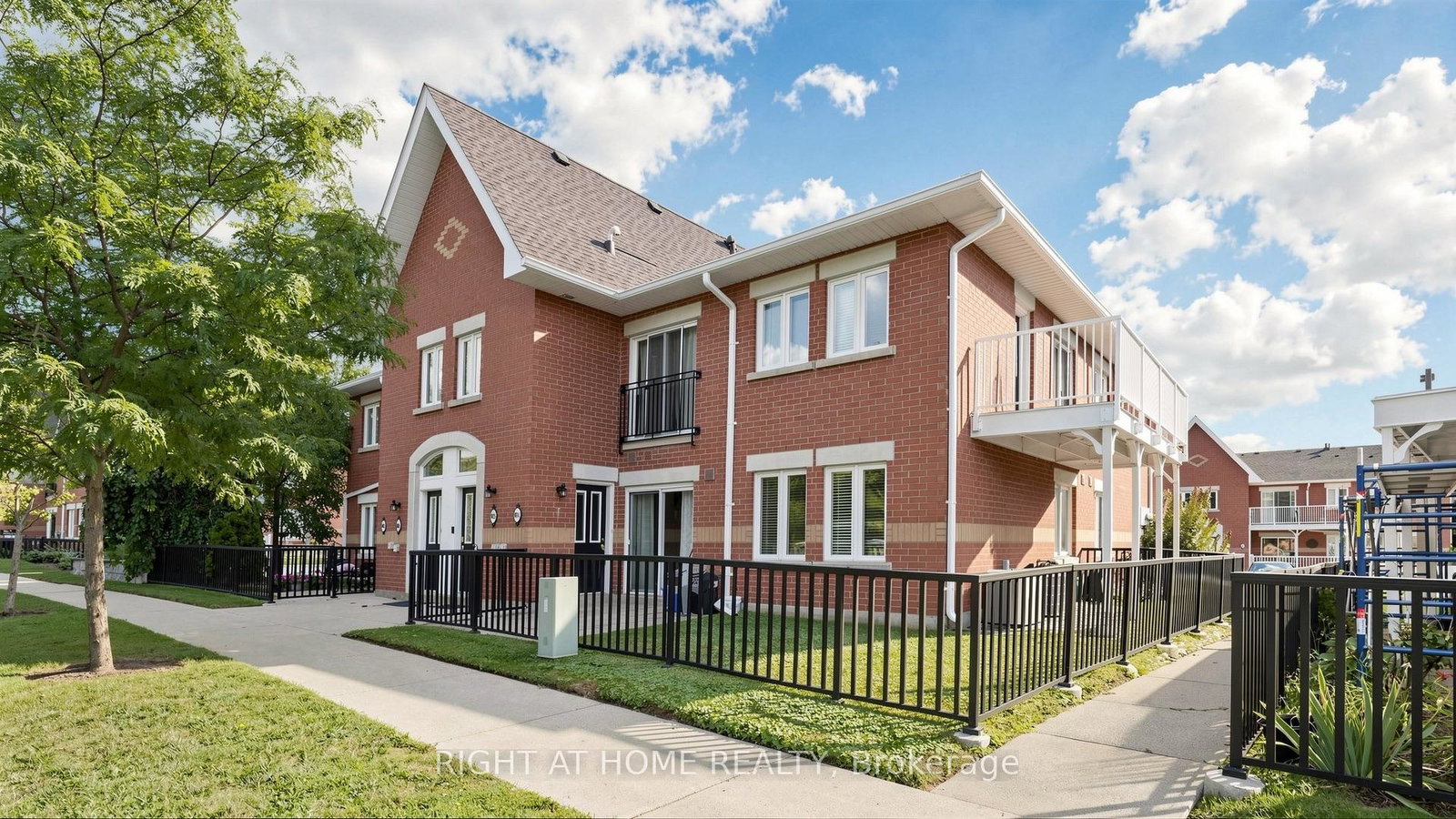1701-lampman-avenue-burlington-ontario-w13688832