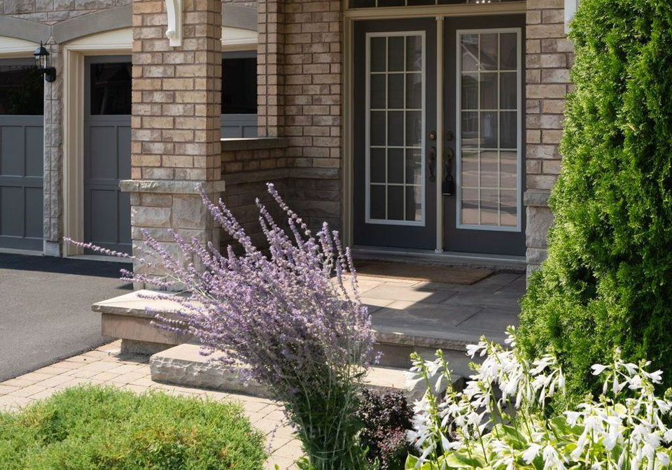 3184-nixon-gate-burlington-ontario-w13688956