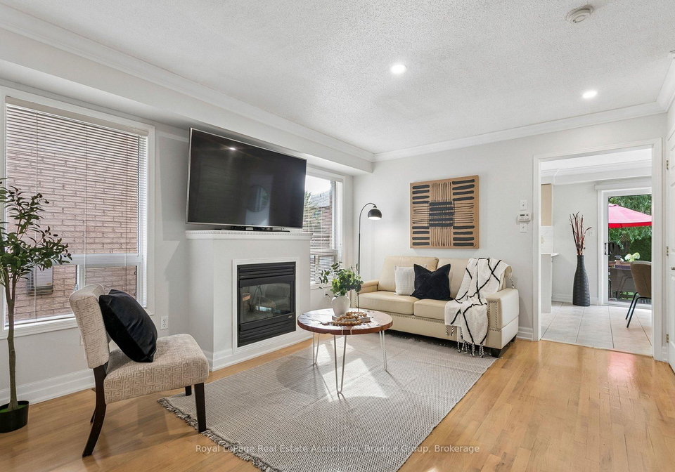 3837-forest-bluff-crescent-mississauga-ontario-w13689056