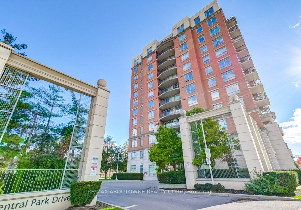 2325-central-park-drive-oakville-ontario-w13689094