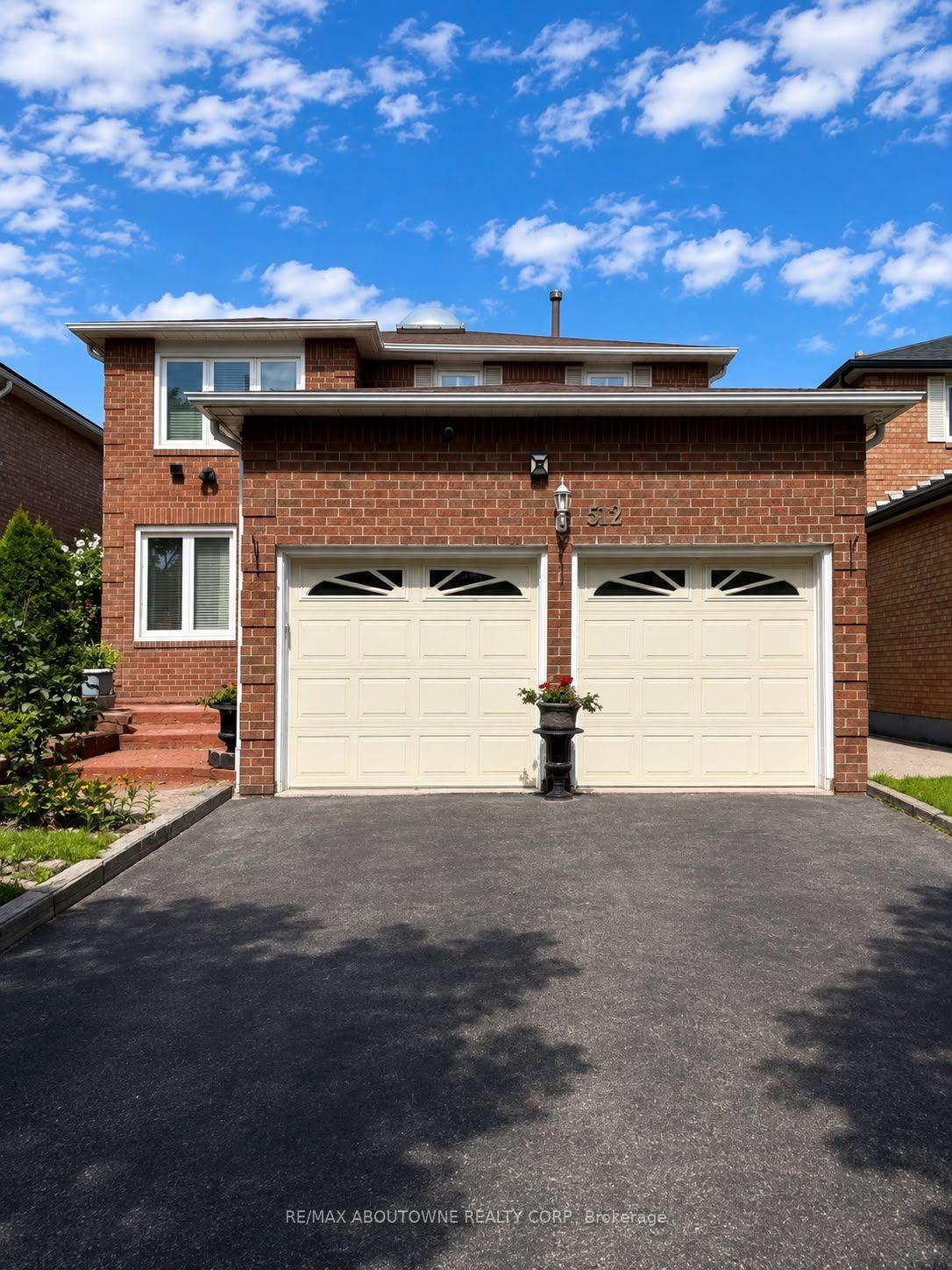 512-chieftan-circle-mississauga-ontario-w13689096