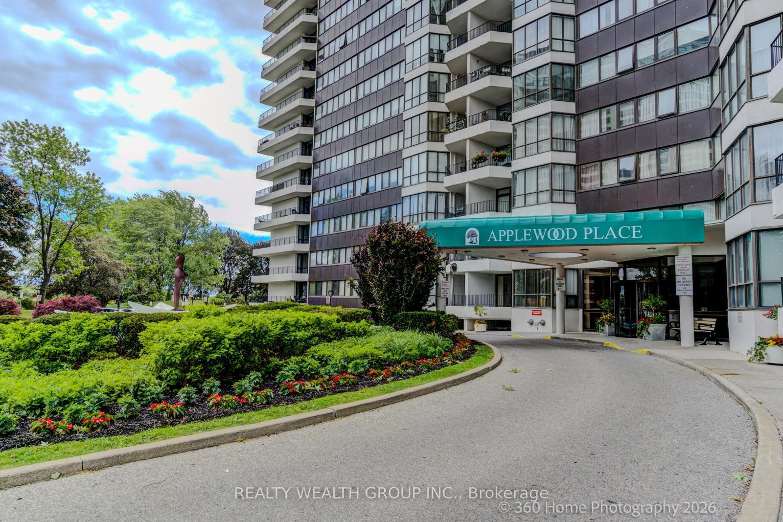 1333-bloor-street-mississauga-ontario-w13689114