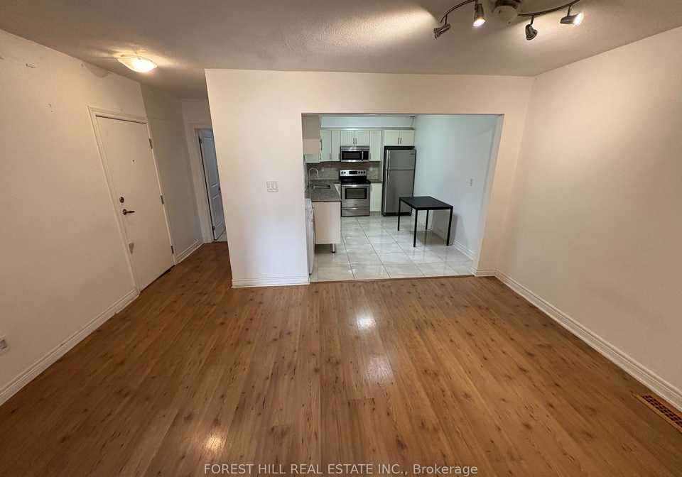 34lakeshore-road-e-oakville-ontario-w13689214