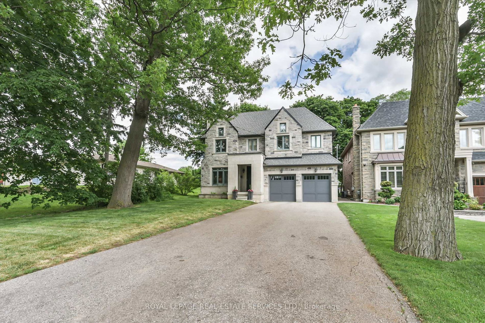 439-martin-grove-road-toronto-etobicoke-ontario-w13689278