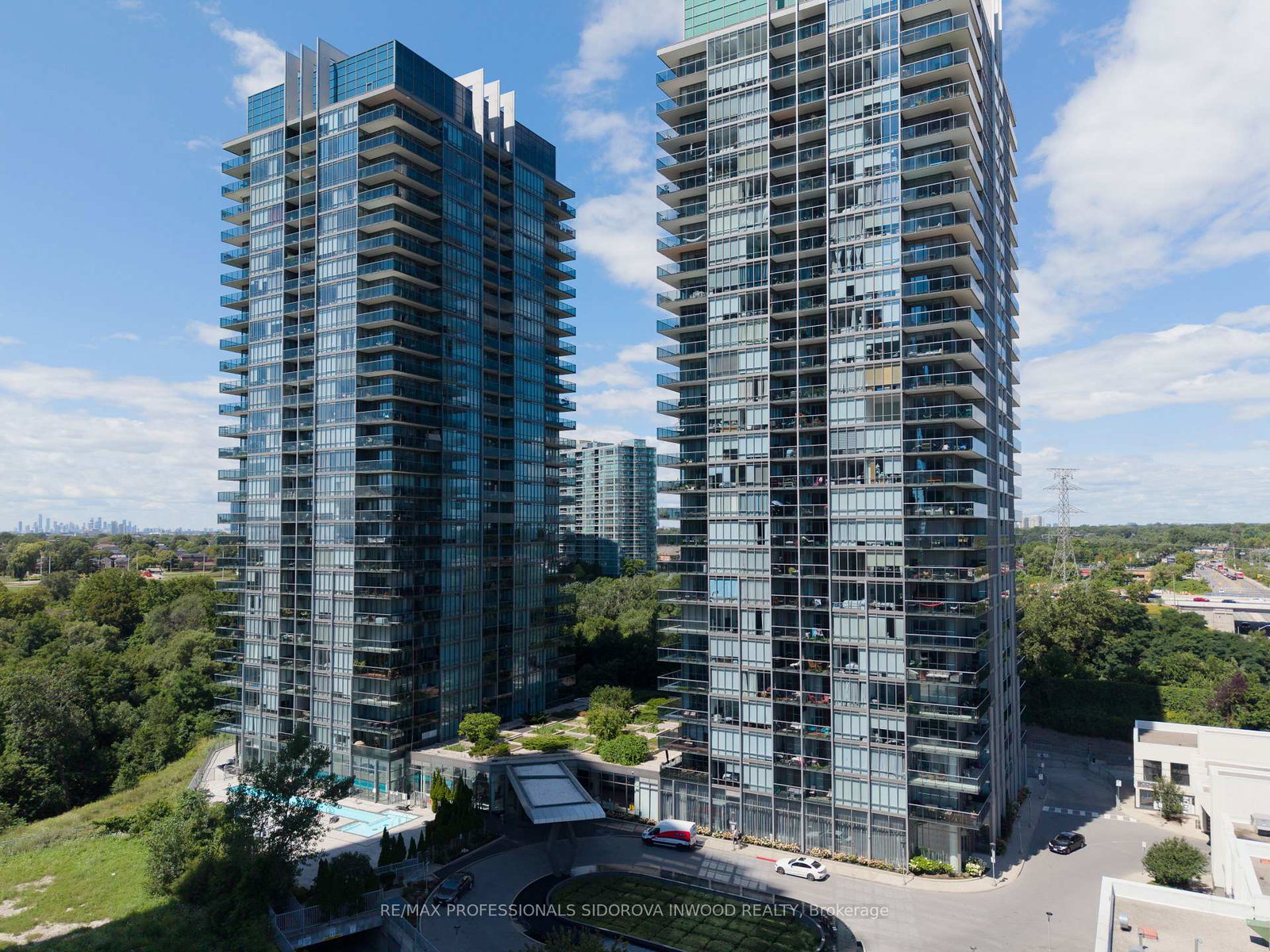 88-park-lawn-road-toronto-etobicoke-ontario-w13689408