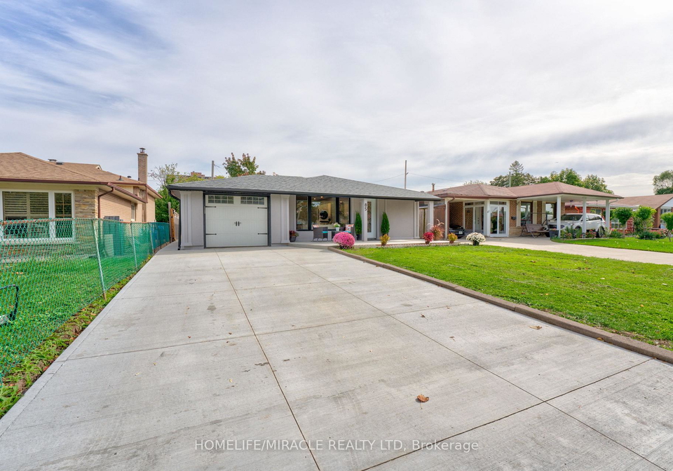 85-silverstone-drive-toronto-etobicoke-ontario-w13689426