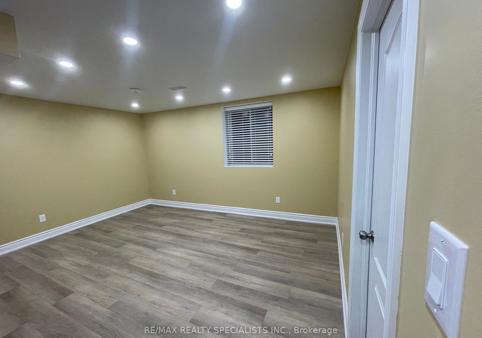 4549-longmoor-road-mississauga-ontario-w13689446