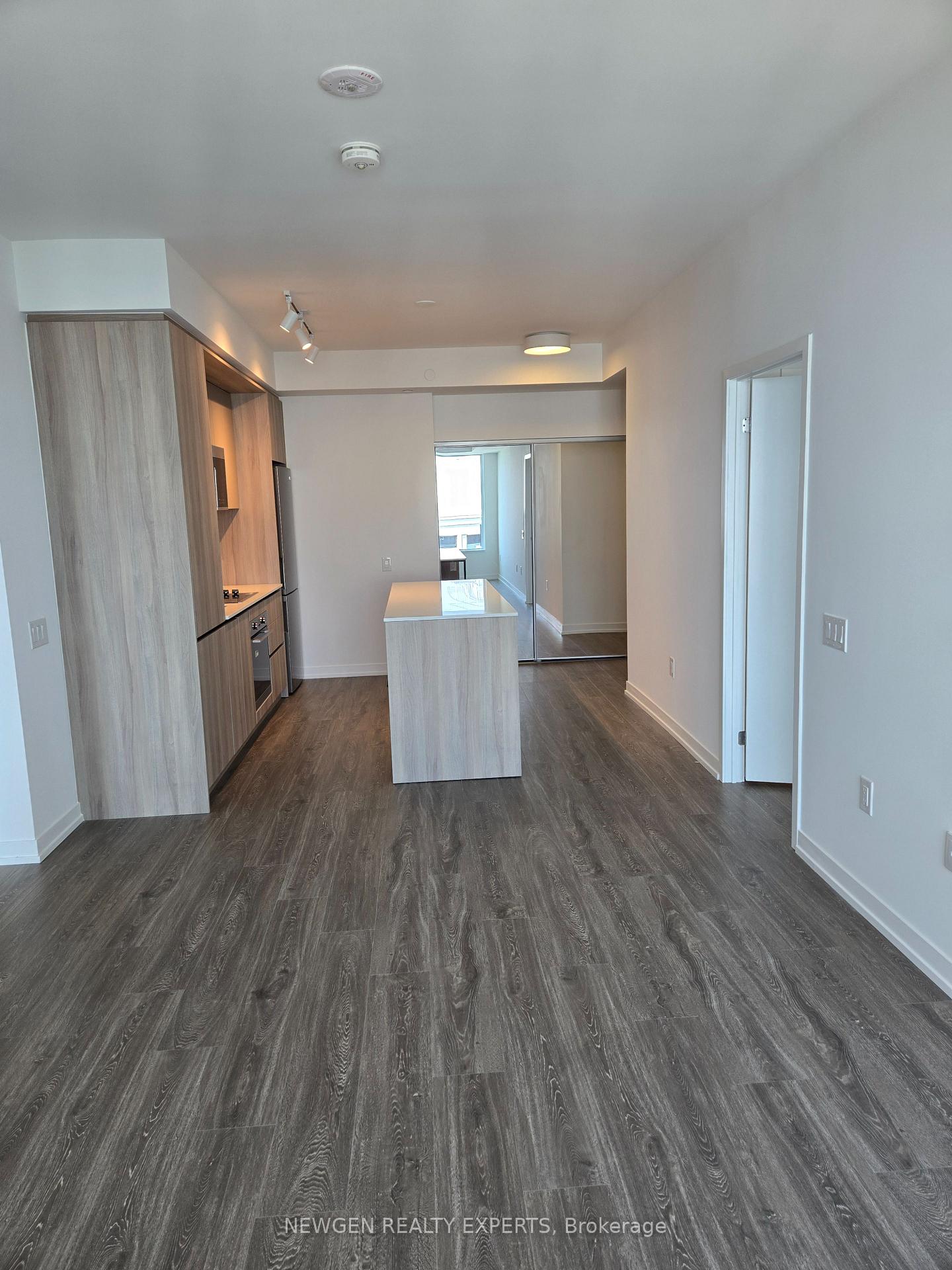 2485-eglinton-avenue-w-mississauga-ontario-w13689548