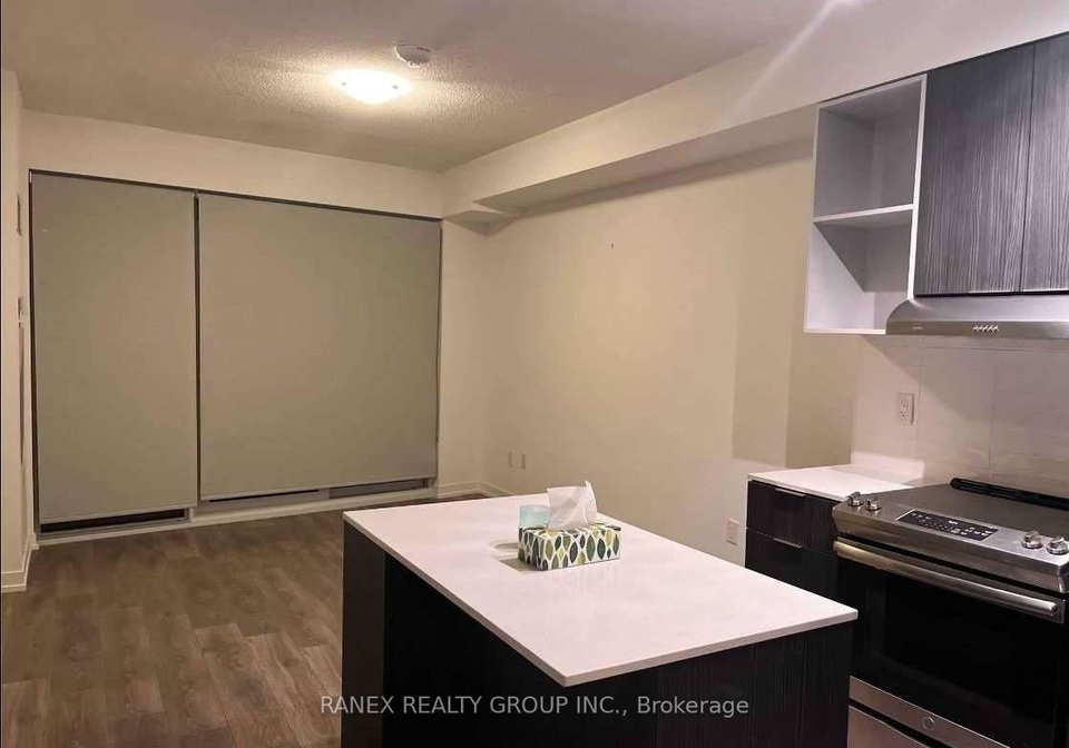 2520-eglinton-avenue-w-mississauga-ontario-w13689662