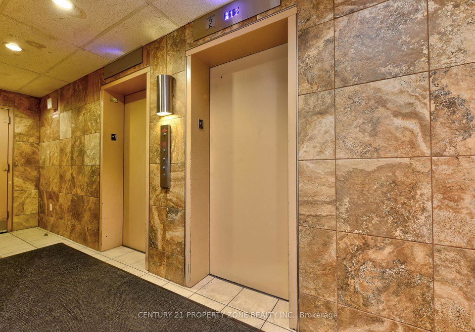 3025-queen-frederica-drive-e-mississauga-ontario-w13689710