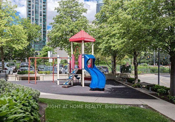 1-elm-drive-mississauga-ontario-w13689820