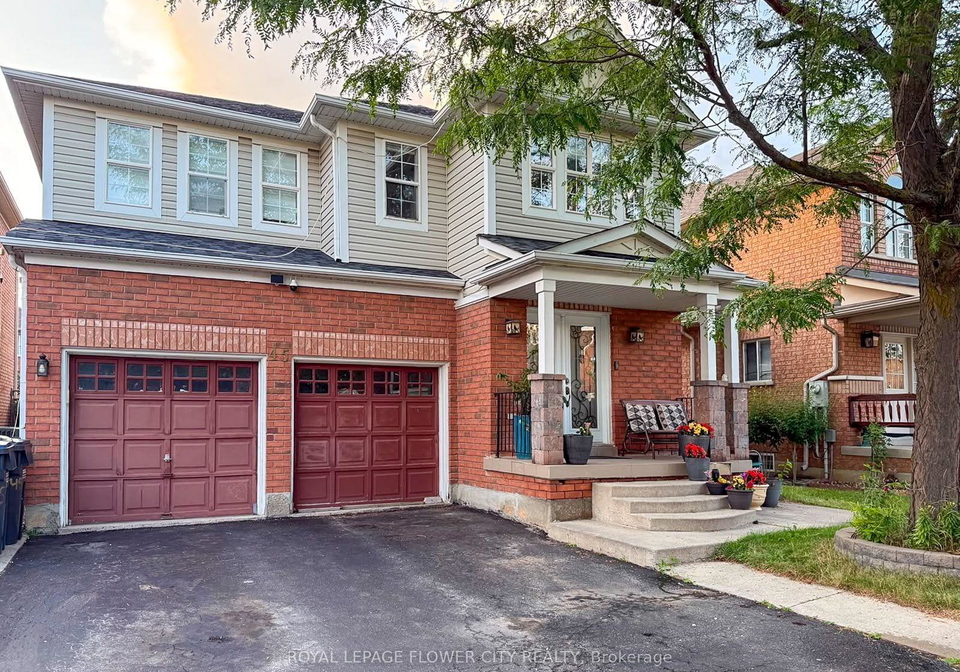 45-charleswood-circle-brampton-ontario-w13689834