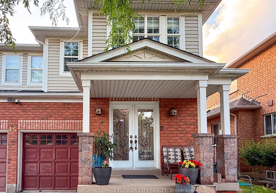 45-charleswood-circle-brampton-ontario-w13689834