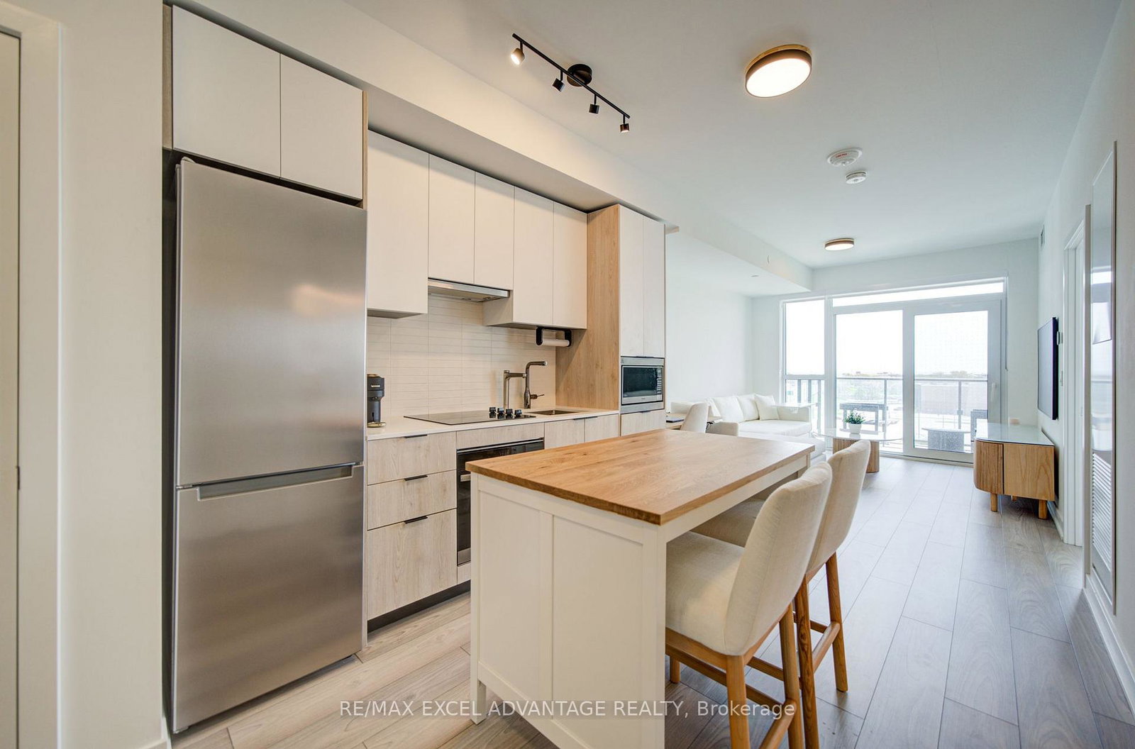 1007-the-queensway-toronto-etobicoke-ontario-w13690126