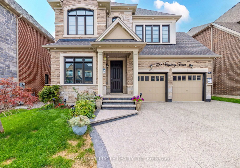 1228-raspberry-terrace-milton-ontario-w13690128