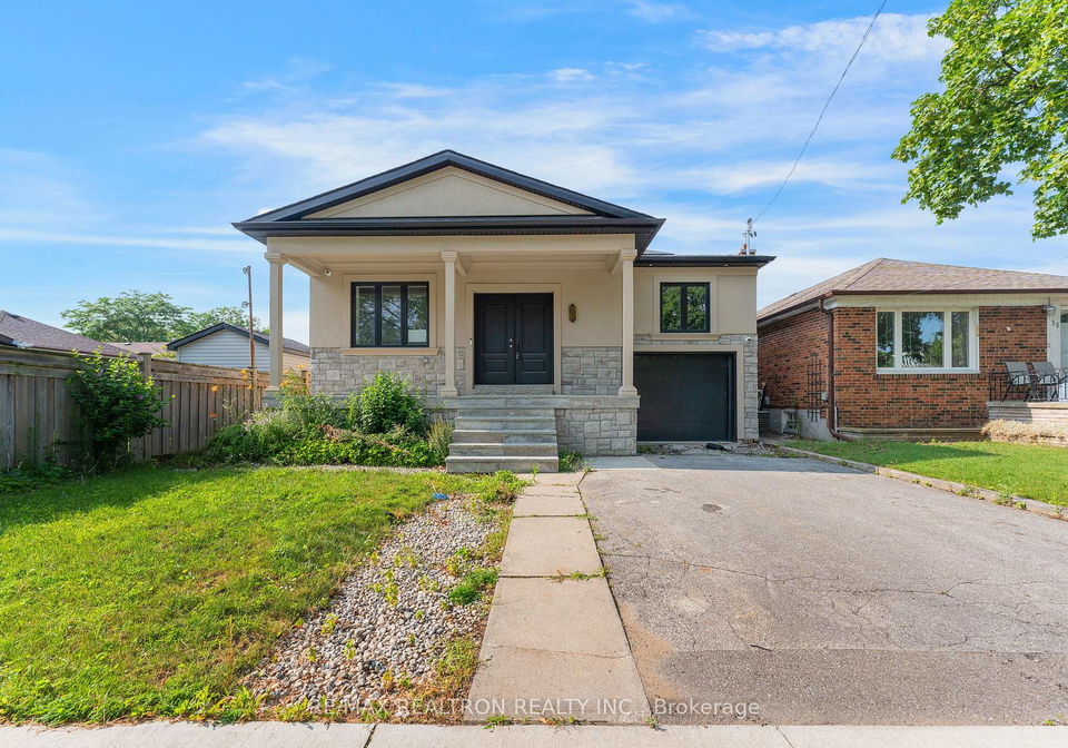 32-bradfield-avenue-w-toronto-etobicoke-ontario-w13690204
