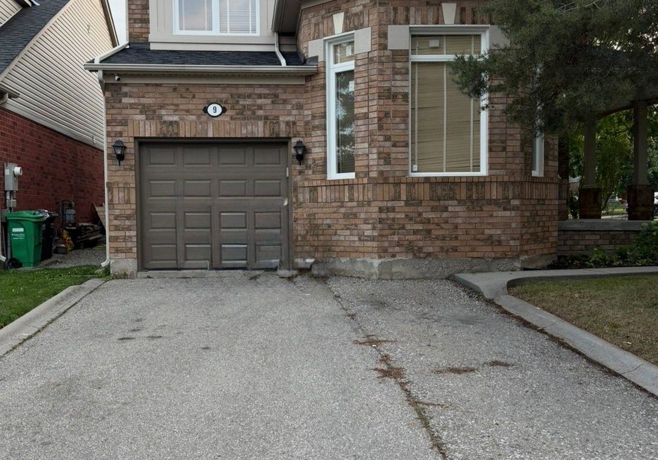 9-unsworth-street-brampton-ontario-w13690248