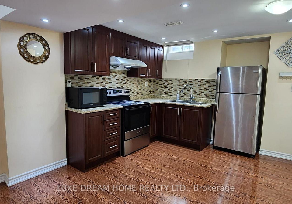 423-huntington-ridge-lower-drive-mississauga-ontario-w13690312