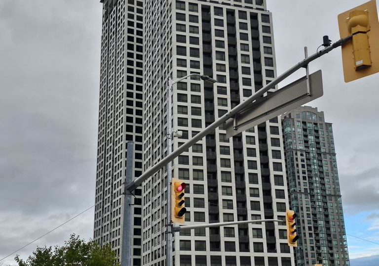 36-elm-drive-w-mississauga-ontario-w13690354