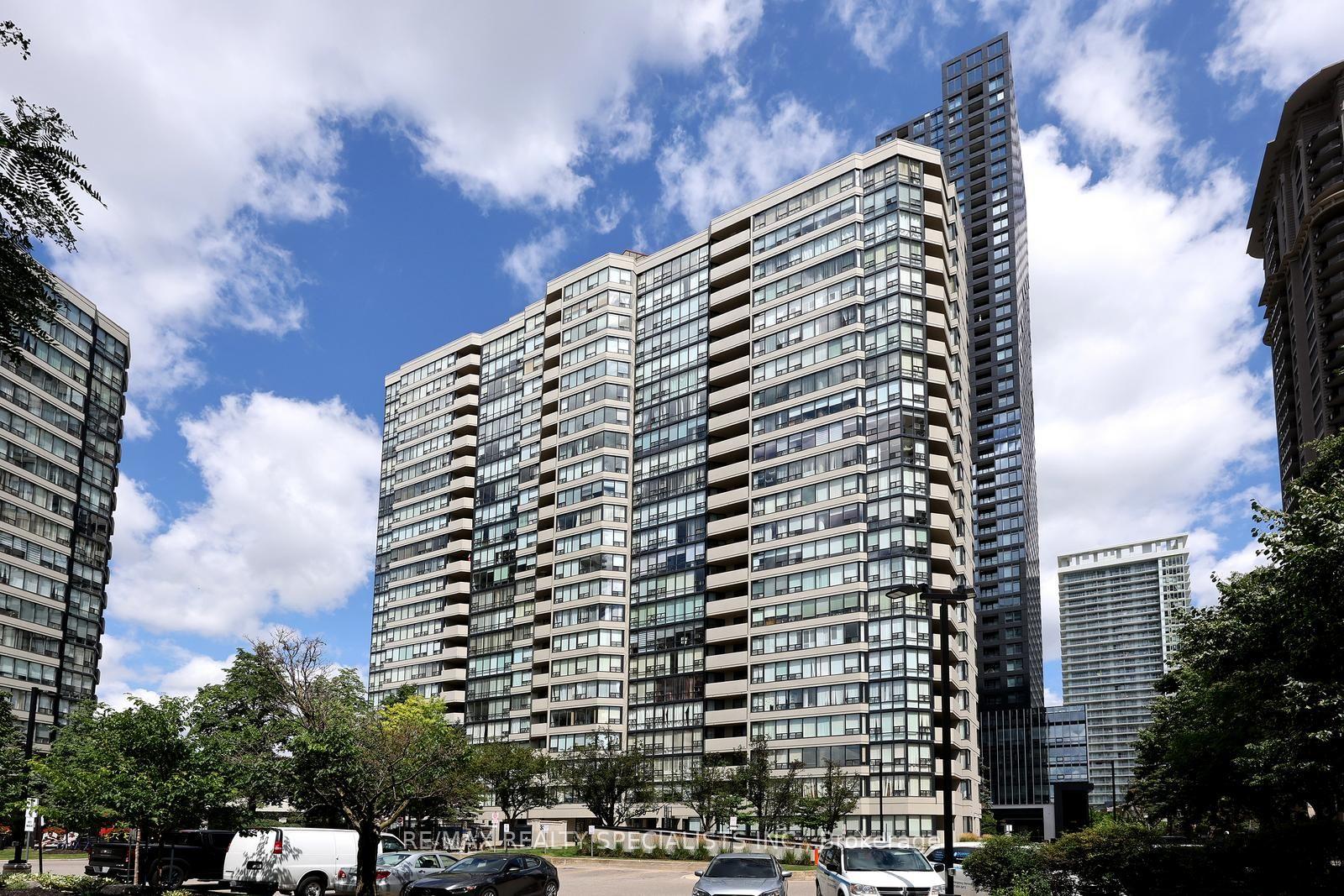 330-w-rathburn-road-w-mississauga-ontario-w13690412