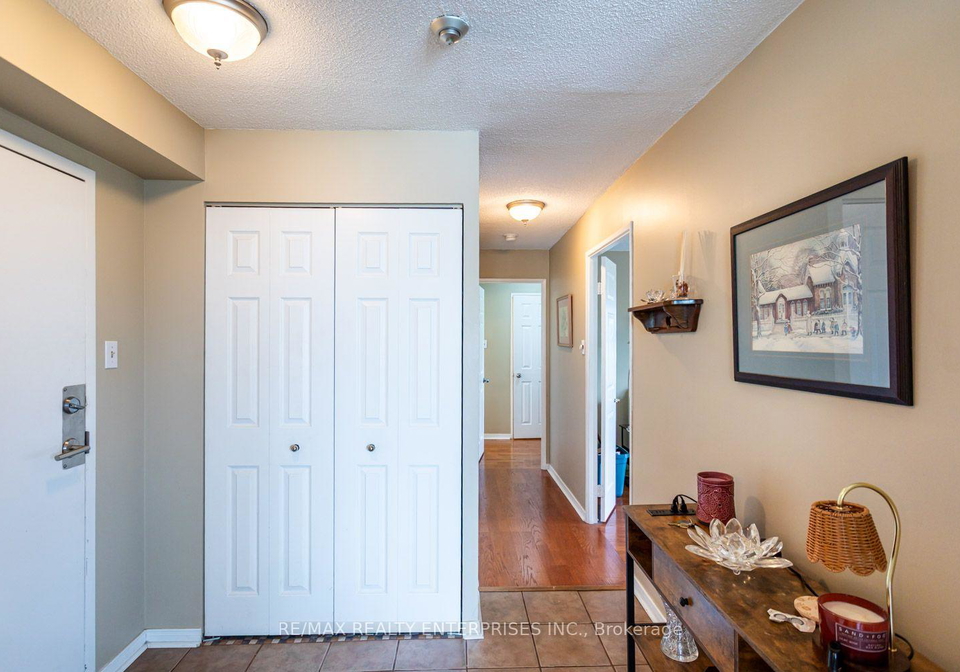 1111-bough-beeches-boulevard-mississauga-ontario-w13690618