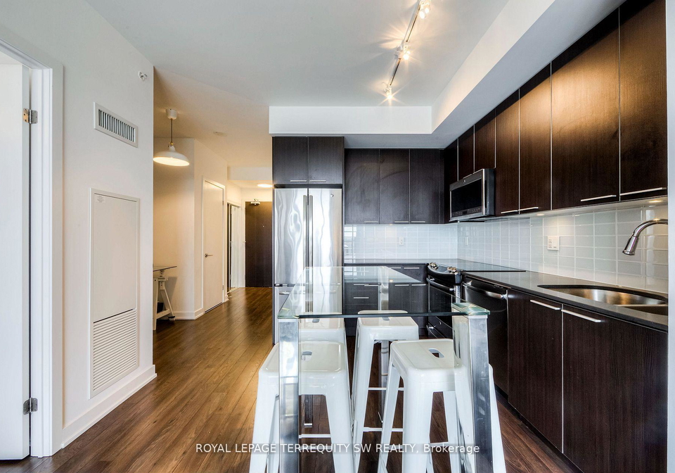 10-park-lawn-road-toronto-etobicoke-ontario-w13690662