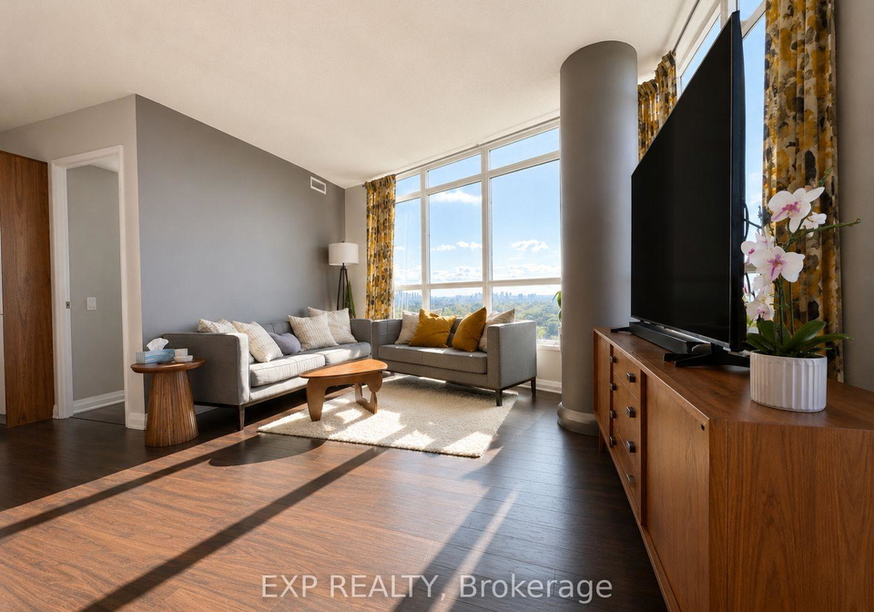 1-valhalla-inn-road-toronto-etobicoke-ontario-w13690686