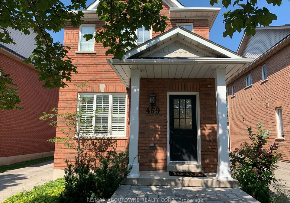 469-ambleside-drive-oakville-ontario-w13690692