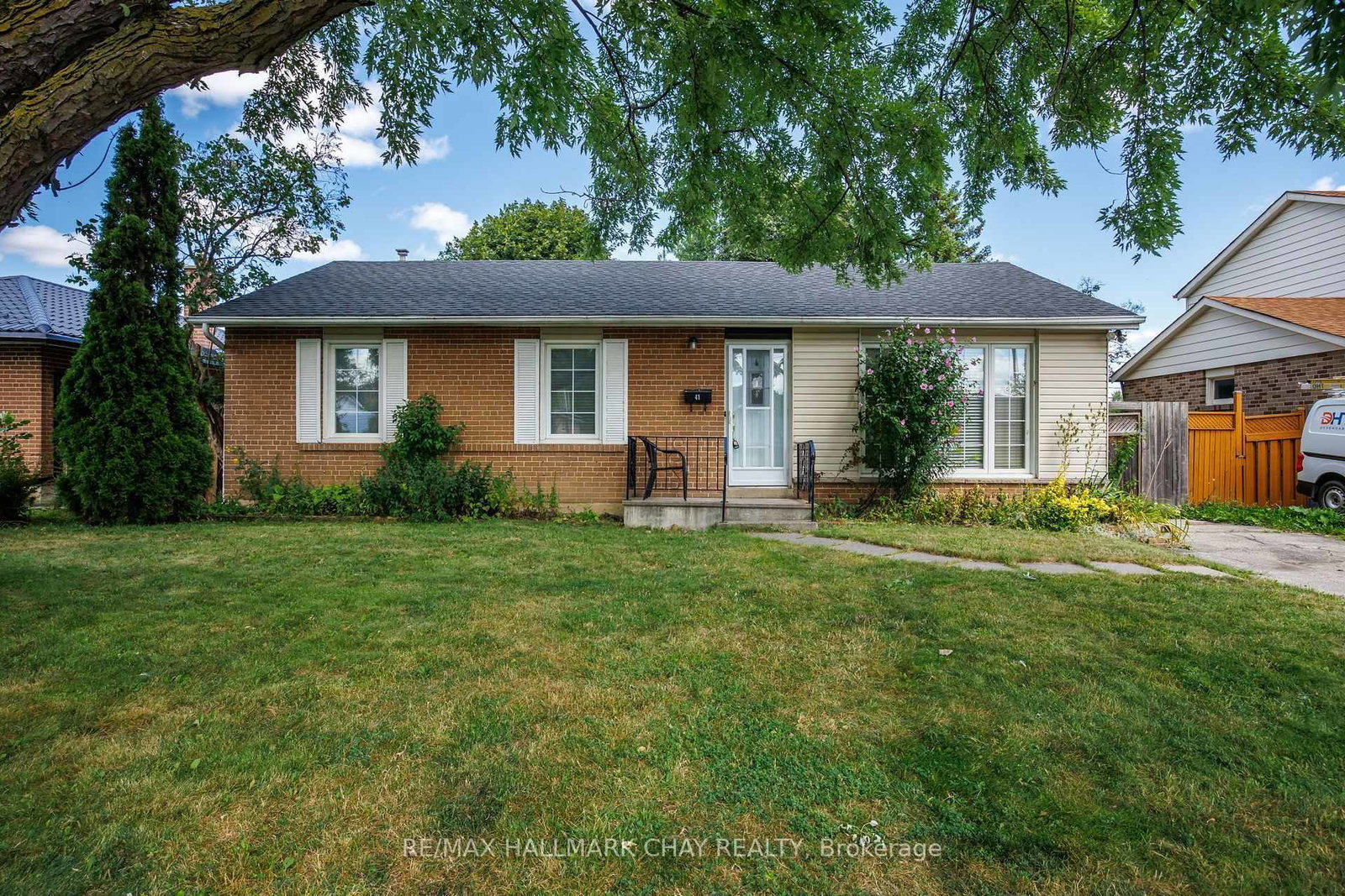 41-aberdeen-crescent-brampton-ontario-w13690750