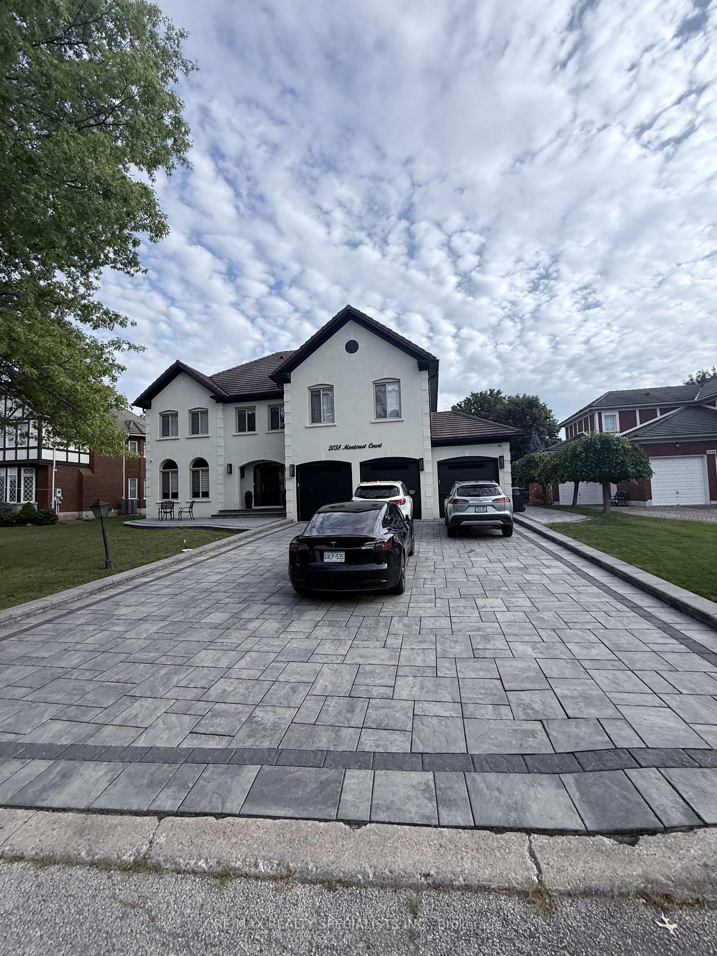 2038-montcrest-court-mississauga-ontario-w13690804