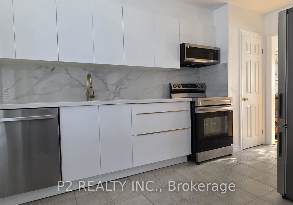 22-25-gosford-blvd-boulevard-n-toronto-york-ontario-w13690890