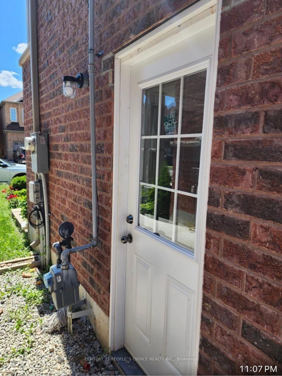 7-humberstone-crescent-brampton-ontario-w13691058