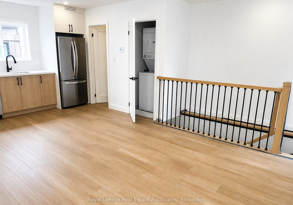 17-white-avenue-toronto-toronto-ontario-w13691170