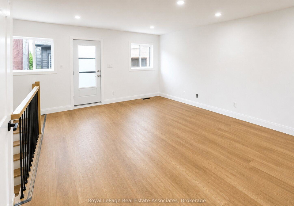 17-white-avenue-toronto-toronto-ontario-w13691170