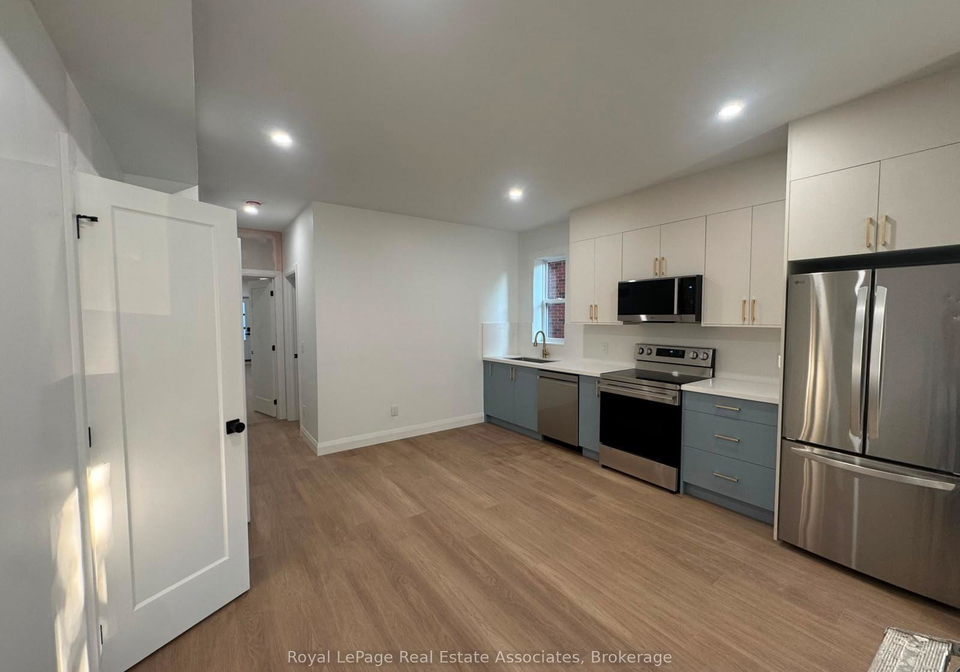17-white-avenue-toronto-toronto-ontario-w13691208