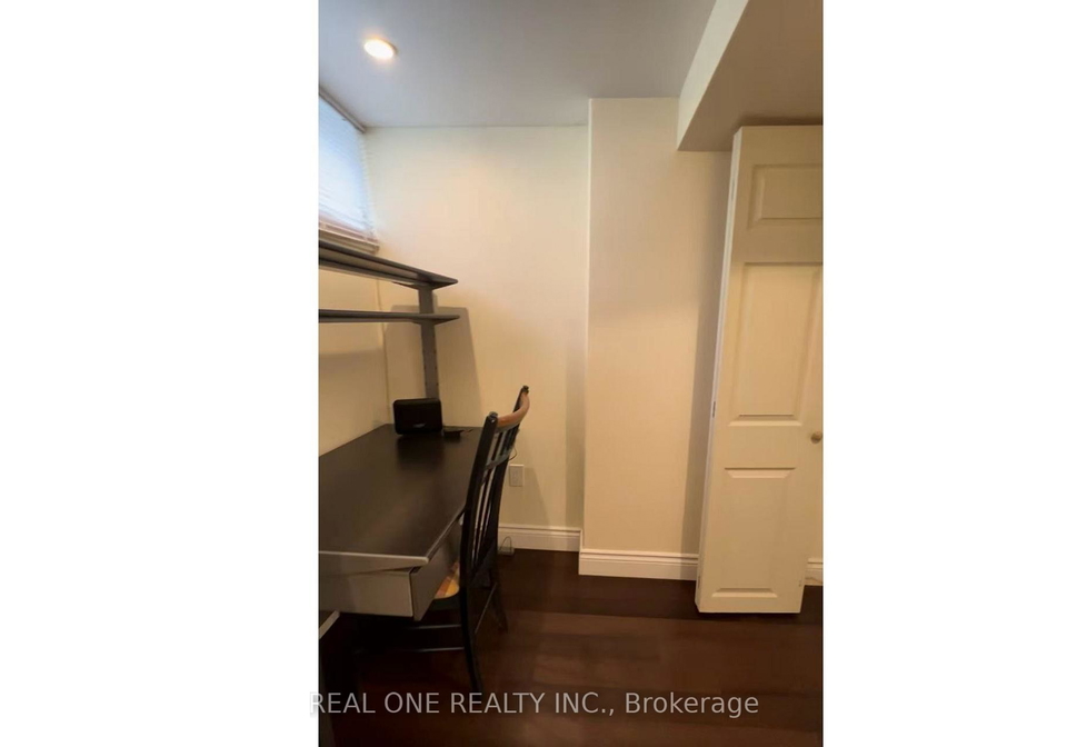 58-sewell-drive-oakville-ontario-w13691282