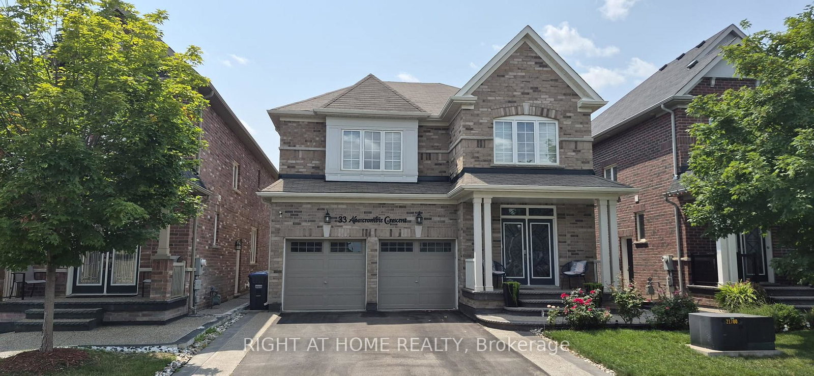 33-abercrombie-crescent-brampton-ontario-w13691336