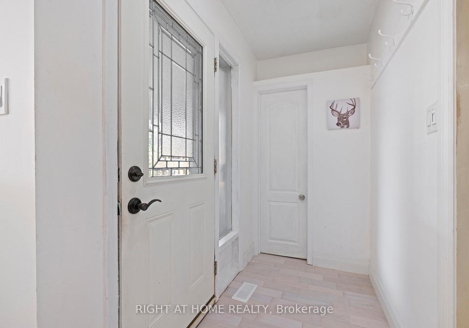 1147-saturnia-crescent-mississauga-ontario-w13691384