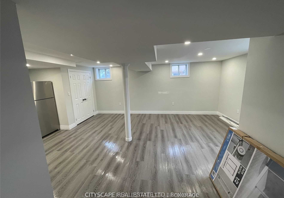 162-ontario-street-s-milton-ontario-w13691396