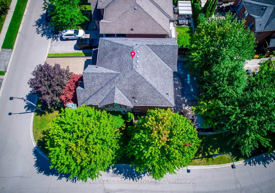 290-duskywing-way-oakville-ontario-w13691492