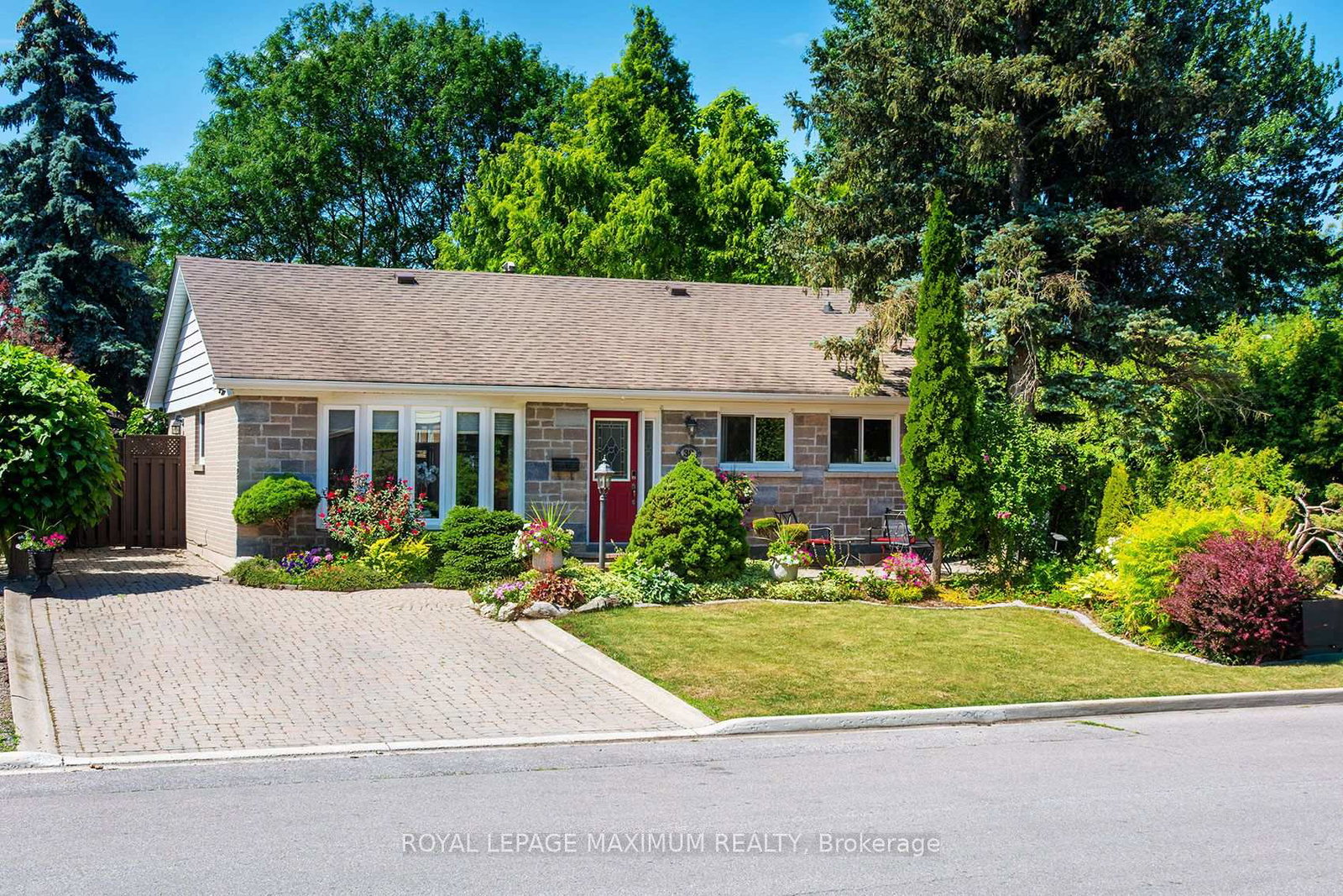 38-abbey-road-brampton-ontario-w13691506