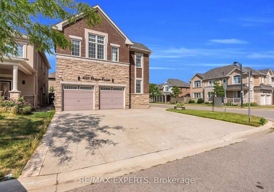 1253-duignan-crescent-milton-ontario-w13691520