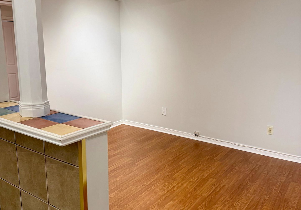 6-greenlaw-avenue-toronto-toronto-ontario-w13691566