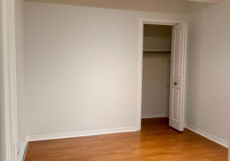 6-greenlaw-avenue-toronto-toronto-ontario-w13691566