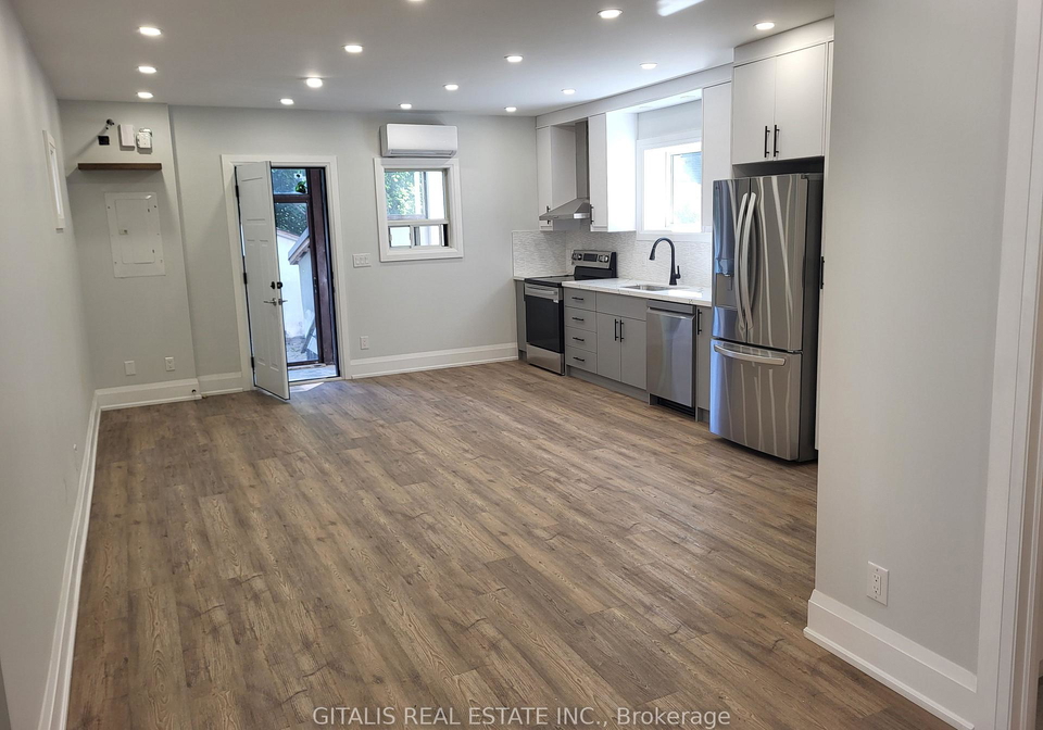 195-oakmount-road-n-toronto-toronto-ontario-w13691690