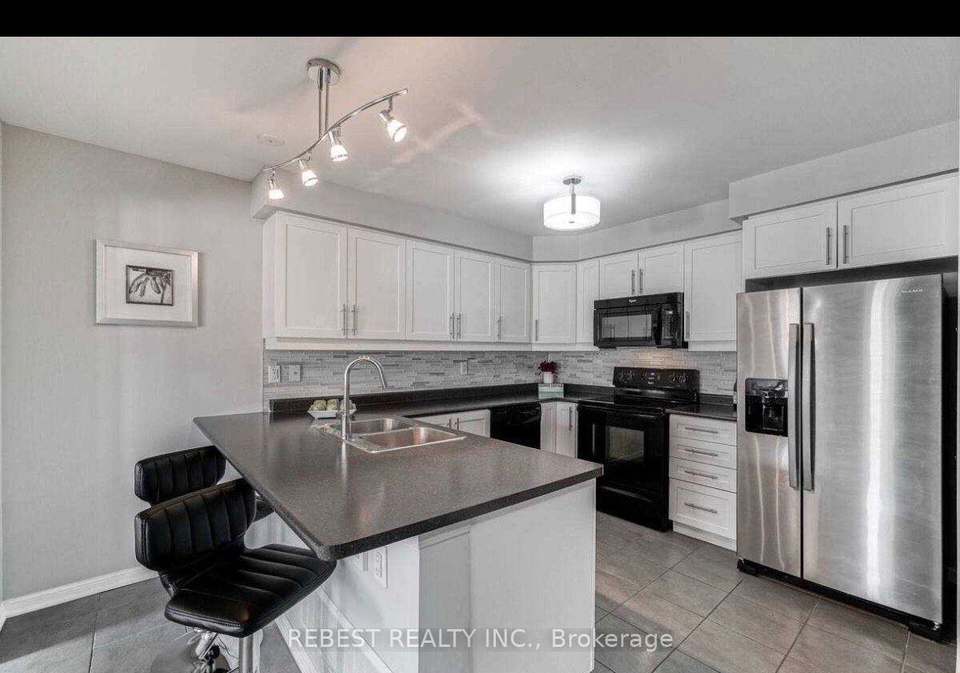 7-reichert-court-milton-ontario-w13691888